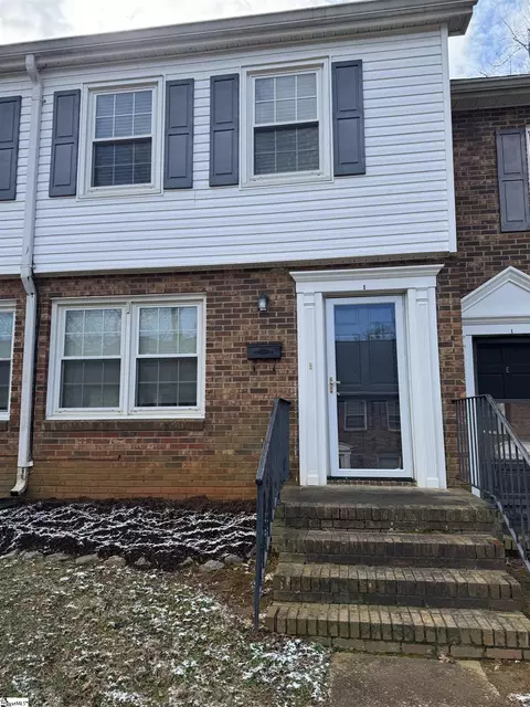 1438 Dover Rd, Spartanburg, SC 29301
