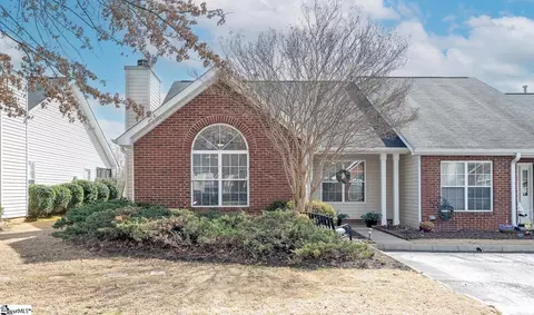 304 Woodruff Park Ln, Simpsonville, SC 29681