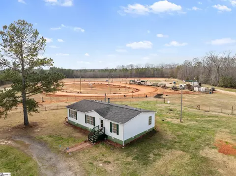 174 Warrior Creek Church Rd, Gray Court, SC 29645