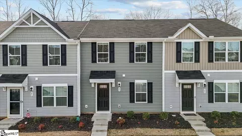 23 Tidworth Dr, Greer, SC 29651