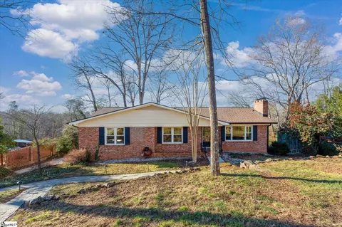 22 Zelma Dr, Greenville, SC 29617