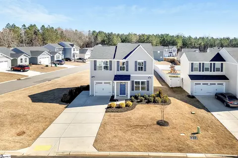 101 Copper Creek Cir, Clinton, SC 29325