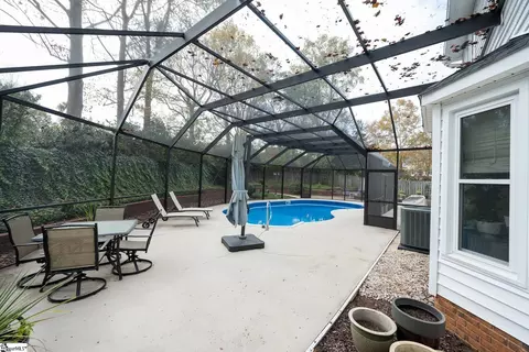 Exterior - 101 Yorkshire Ct, Easley, SC 29642 photo 5 of 9