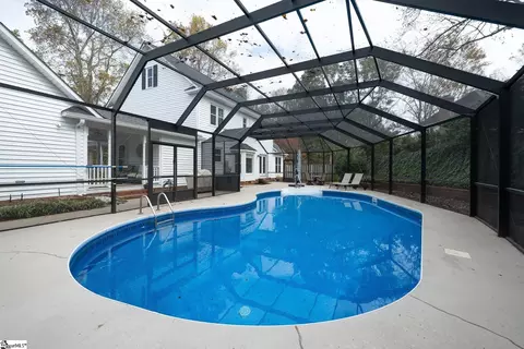 Exterior - 101 Yorkshire Ct, Easley, SC 29642 photo 2 of 9