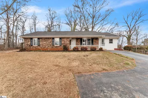 108 Briarcliff Rd, Duncan, SC 29334