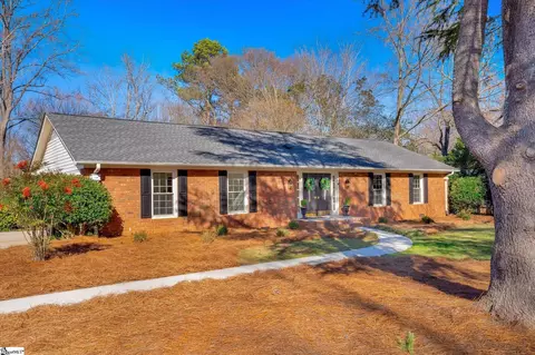 51 Hillsborough Dr, Greenville, SC 29615