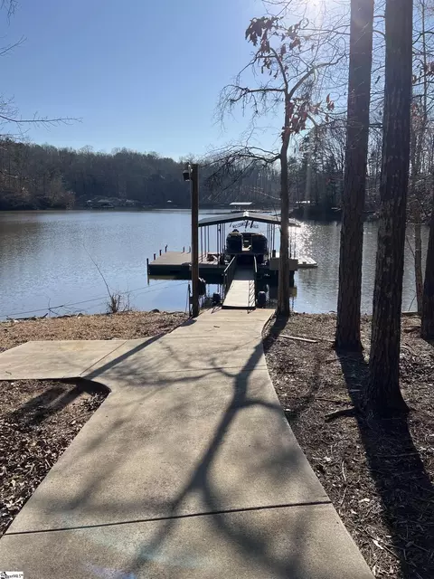 758 S Alexander Rd, Seneca, SC 29678