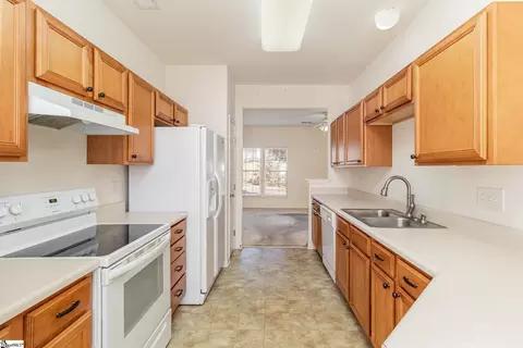 Kitchen - 208 Spring Crossing Cir, Greer, SC 29650 photo 1 of 2