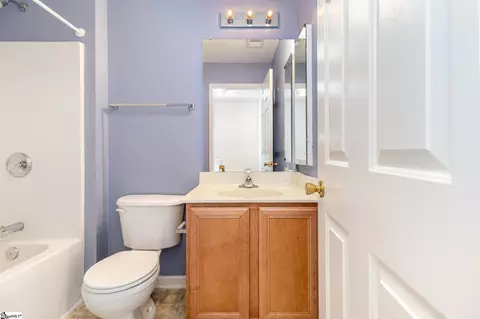 Bath - 208 Spring Crossing Cir, Greer, SC 29650 photo 2 of 2