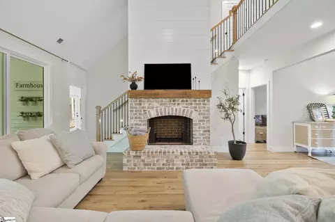 400 Cedar Creek Rd, Sunset, SC 29685 photo 3