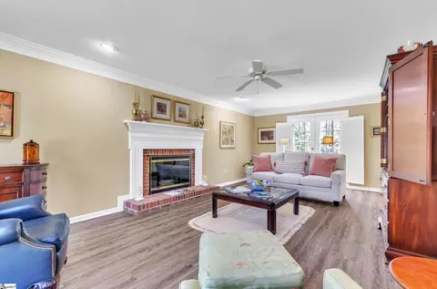 9 Briar Park Dr, Greer, SC 29651 photo 5