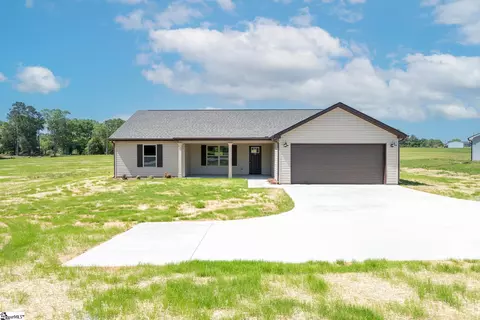 28 Lollis Rd, Laurens, SC 29360