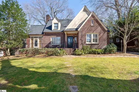 235 Mcdaniel Ave, Greenville, SC 29601
