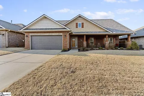 107 Starlight Dr, Greenville, SC 29605