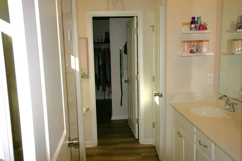 Entry Way - 332 Sliding Rock Dr, Pendleton, SC 29670 photo 7 of 7