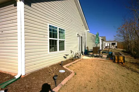 Exterior - 332 Sliding Rock Dr, Pendleton, SC 29670 photo 4 of 6