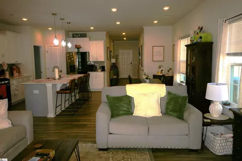 Entry Way - 332 Sliding Rock Dr, Pendleton, SC 29670 photo 5 of 7