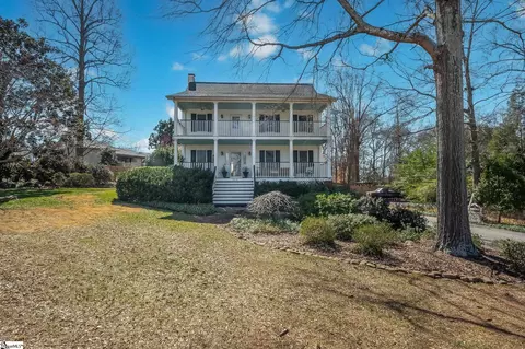 300 Watkins Cir, Taylors, SC 29687