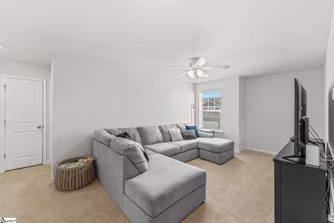 Entry Way - 27 Oak Edge Ln, Greer, SC 29651 photo 8 of 12