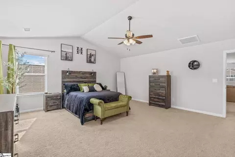 Bedroom - 27 Oak Edge Ln, Greer, SC 29651 photo 2 of 5