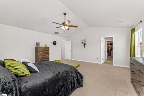 Bedroom - 27 Oak Edge Ln, Greer, SC 29651 photo 3 of 5