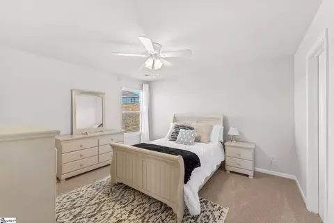 Bedroom - 27 Oak Edge Ln, Greer, SC 29651 photo 4 of 5