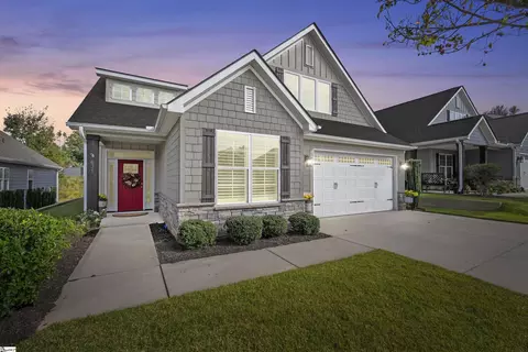 631 Ponden Dr, Greer, SC 29650