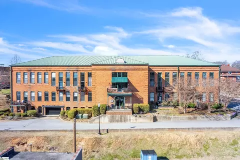 102 Russell St #205, Easley, SC 29640