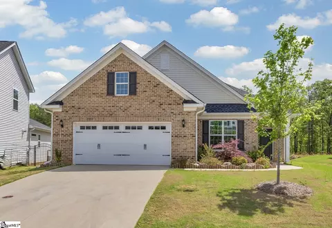 110 Woodcross Dr, Simpsonville, SC 29681