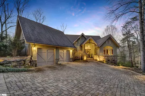 204 Lake Hills Ln, Travelers Rest, SC 29690