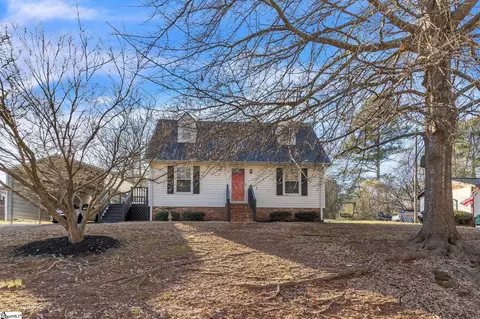 922 Smith Grove Rd, Easley, SC 29640