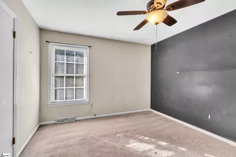 Bedroom - 922 Smith Grove Rd, Easley, SC 29640 photo 4 of 5