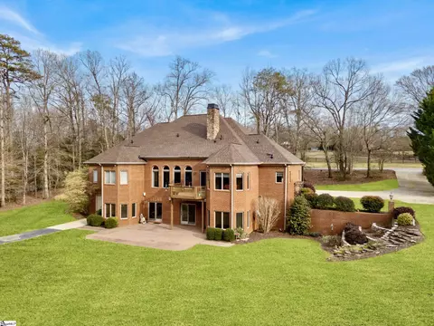 306 Pine Dr, Greer, SC 29651
