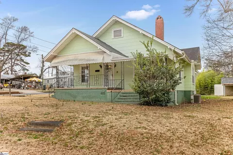 21 Woodside Ave, Greenville, SC 29611