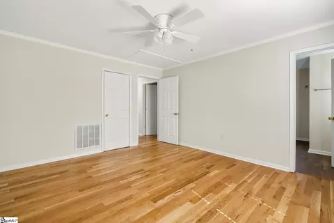 350 Lynch Ln, Seneca, SC 29678 photo 9
