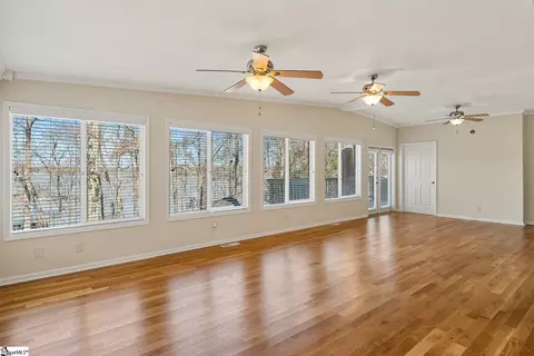 350 Lynch Ln, Seneca, SC 29678 photo 3