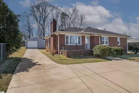 15 Cole Rd, Greenville, SC 29611