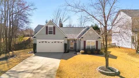 150 Longwood Ln, Easley, SC 29642