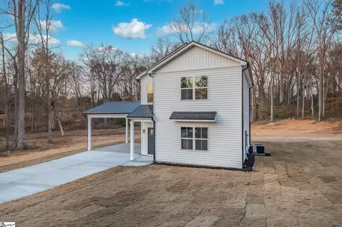 518 W Church St, Iva, SC 29655