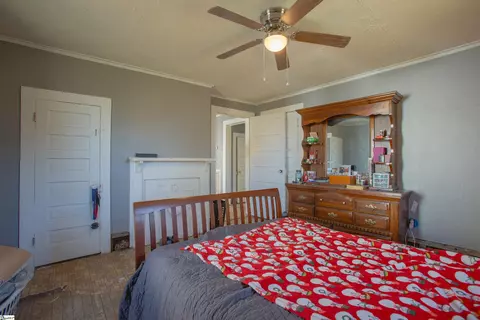 Bedroom - 208 S 7th St, Easley, SC 29640 photo 2 of 3