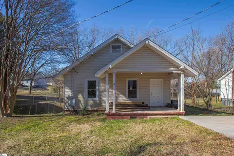 208 S 7th St, Easley, SC 29640