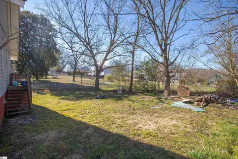 Exterior - 208 S 7th St, Easley, SC 29640 photo 3 of 3