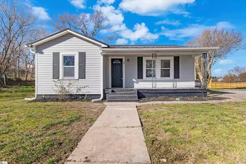 9 Archie St, Piedmont, SC 29673