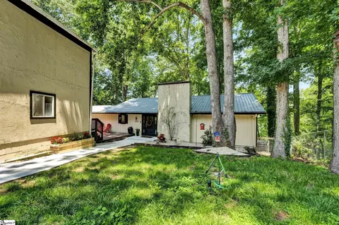 2152 Deloach Dr, Anderson, SC 29625