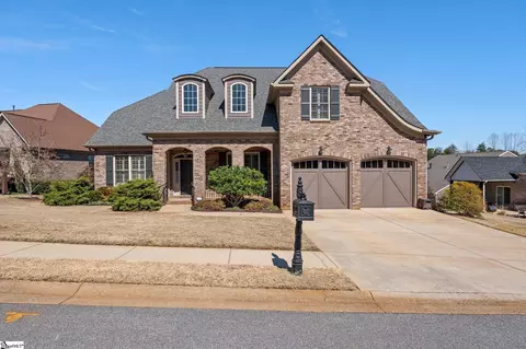 8 Bufflehead St, Taylors, SC 29687