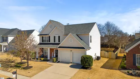 104 Smokehouse Dr, Simpsonville, SC 29681