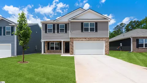 210 Roocroft Ct, Fountain Inn, SC 29644