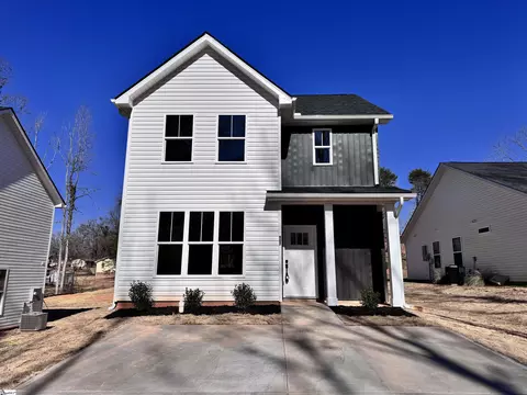 507 Kumasi St, Taylors, SC 29687