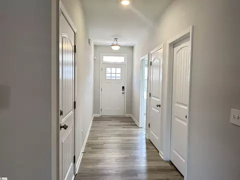 222 Everard Ln, Greer, SC 29650 photo 3