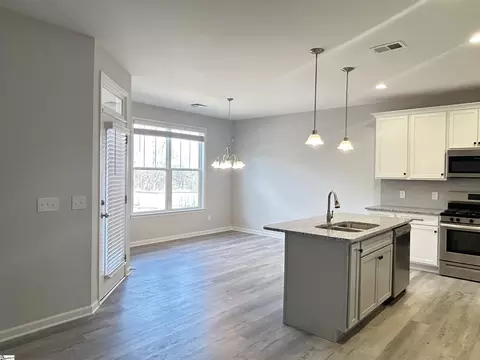 222 Everard Ln, Greer, SC 29650 photo 5